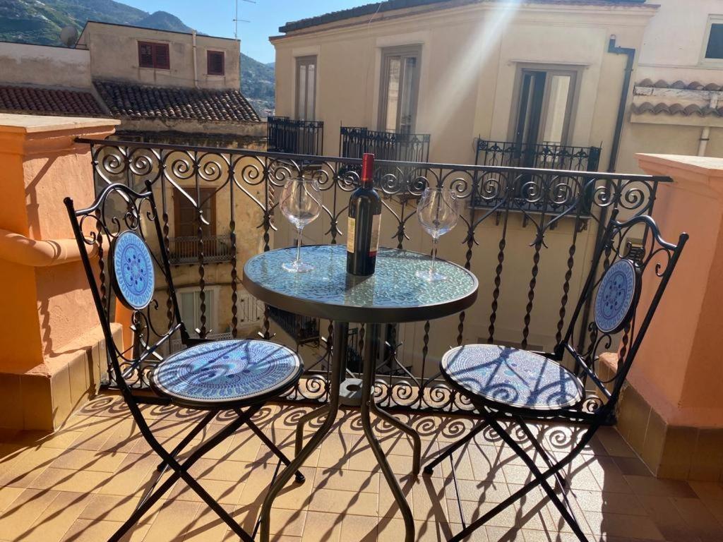 La Terrazza Sul Corso Apartment เชฟาลู ภายนอก รูปภาพ